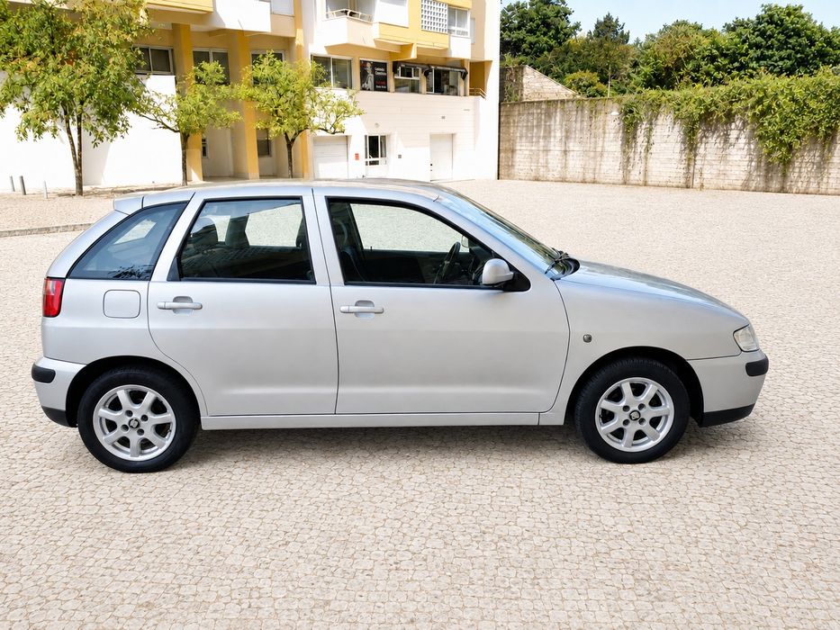 Seat Ibiza 1.9Sdi (5 Lugares/Diesel) de 2000