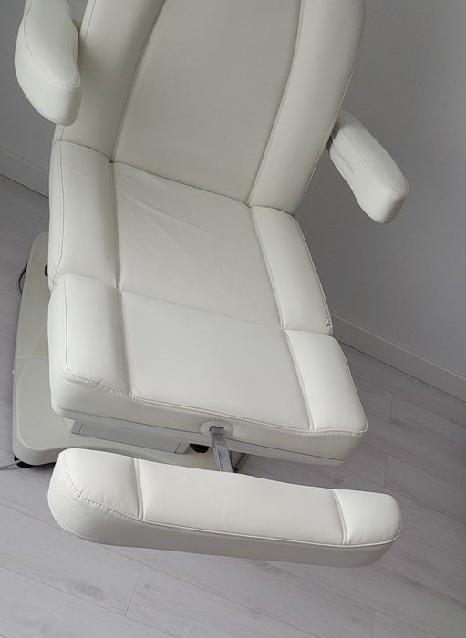 Fotel kosmetyczny elektryczny Azzurro 708A