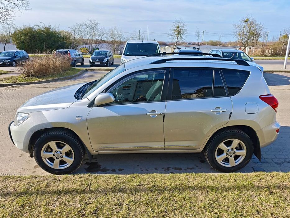 Toyota RAV4 Toyota RAV4 - Super stan, bez rdzy, bezwypadkowy, niski przebieg