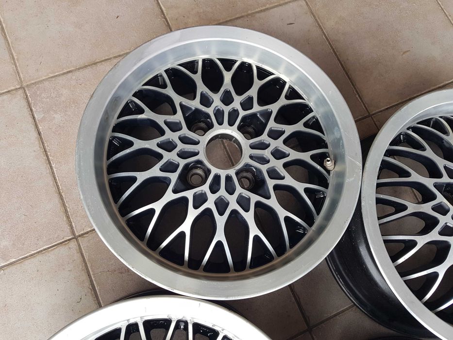 Felgi aluminiowe szprychowe RONAL 6x14 et38 4x100 57,1 Mesh jak Exip Remotec BBS MSW OZ