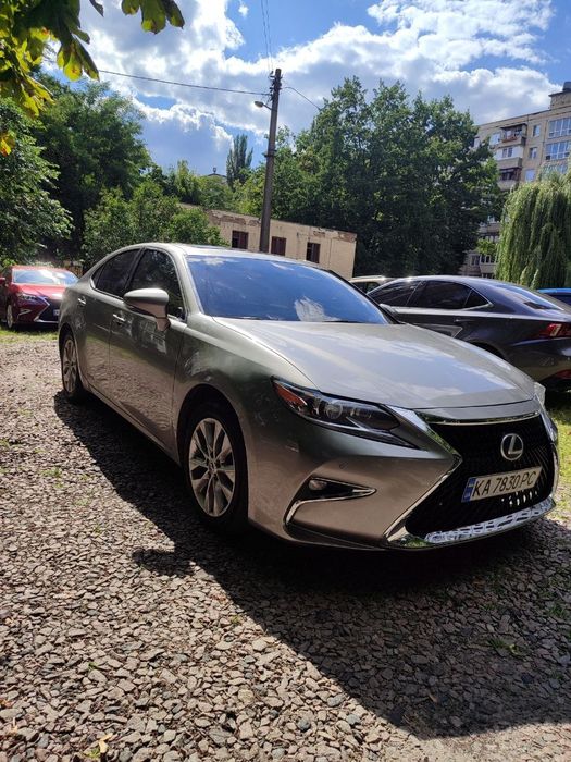 Оренда авто. Аренда авто Lexus es300h 2014 гибрид/газ для работы в такси