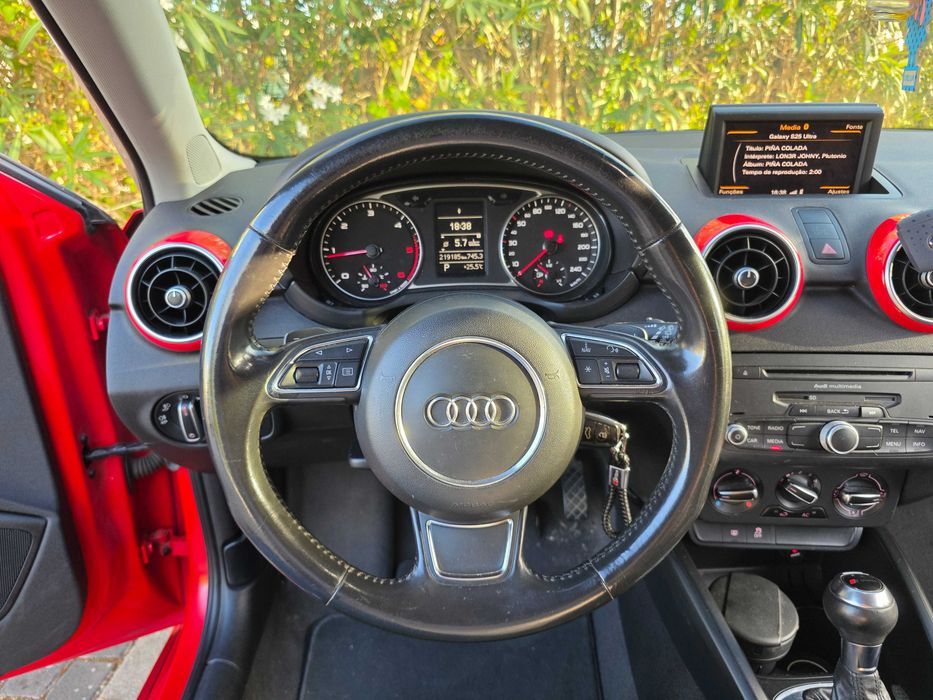 Audi A1 1.6 TDI Advance S-Tronic
