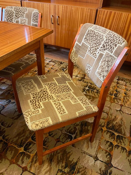 Stół z krzesłami 6 sztuk lata 70-te