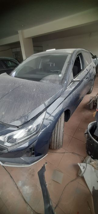 Hyundai i20 1.2 (2024) – Salvado / Acidentado