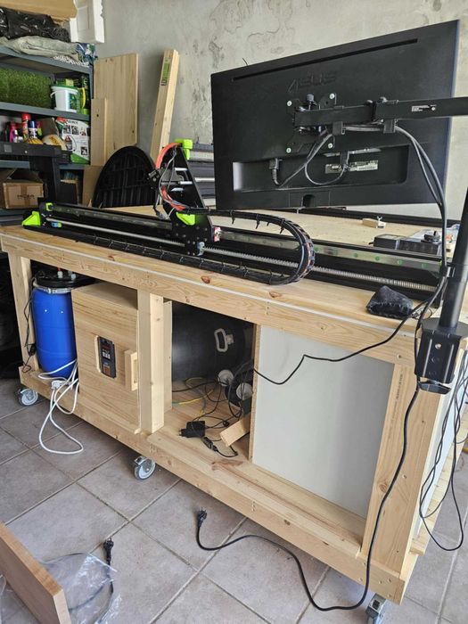 Máquina Fresadora / Router CNC (3 eixos, 1000x1500mm)