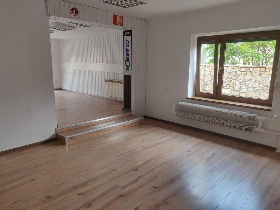 SŁAWKÓW RYNEK - Lokal do wynajęcia