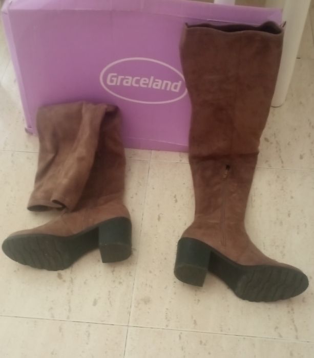 Bota até ao joelho