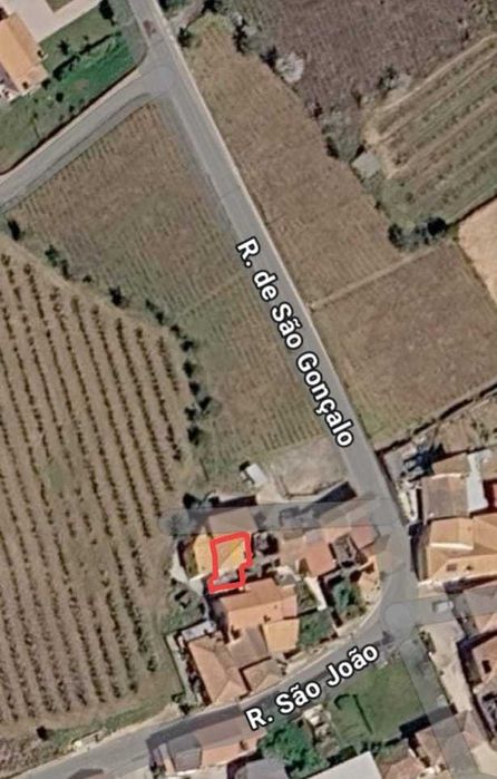 Moradia T2 em São Romão - Armamar