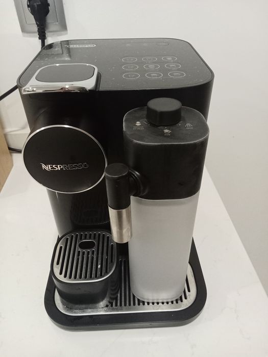 DeLonghi Gran Lattissima Sophisticated Darks
