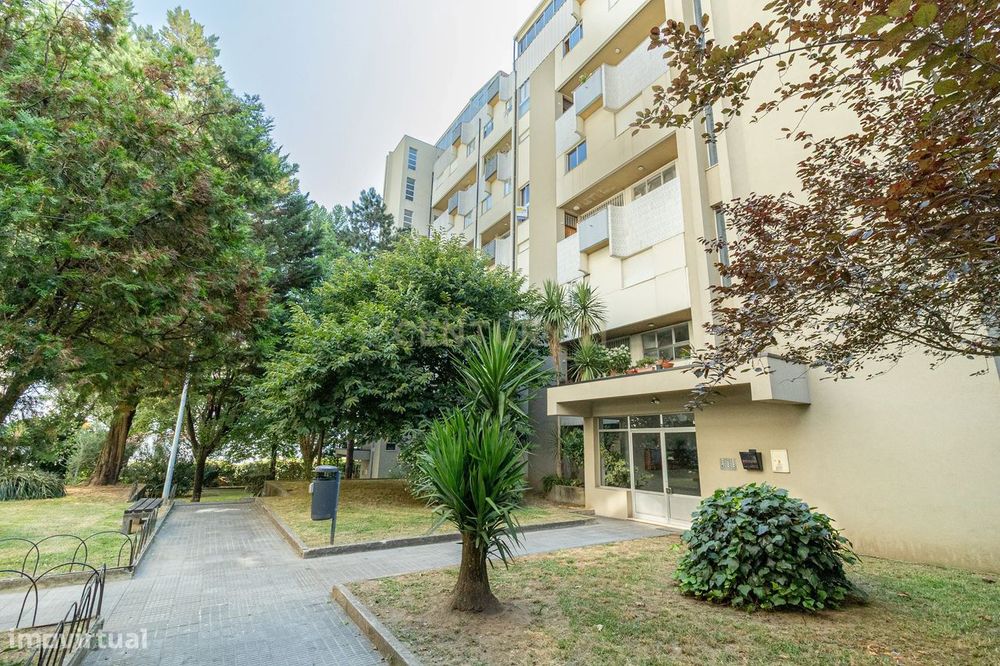 T3 Duplex Remodelado com Garagem e Elevador – Braga