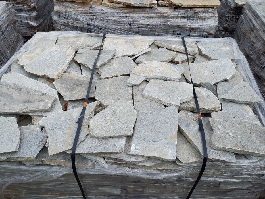 Gnejs kamień elewacyjny na elewację  taras schody płaski twardy gr 1-3