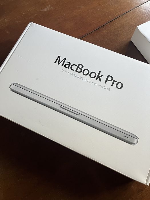 Macbook Pro 13” 8GB Ram