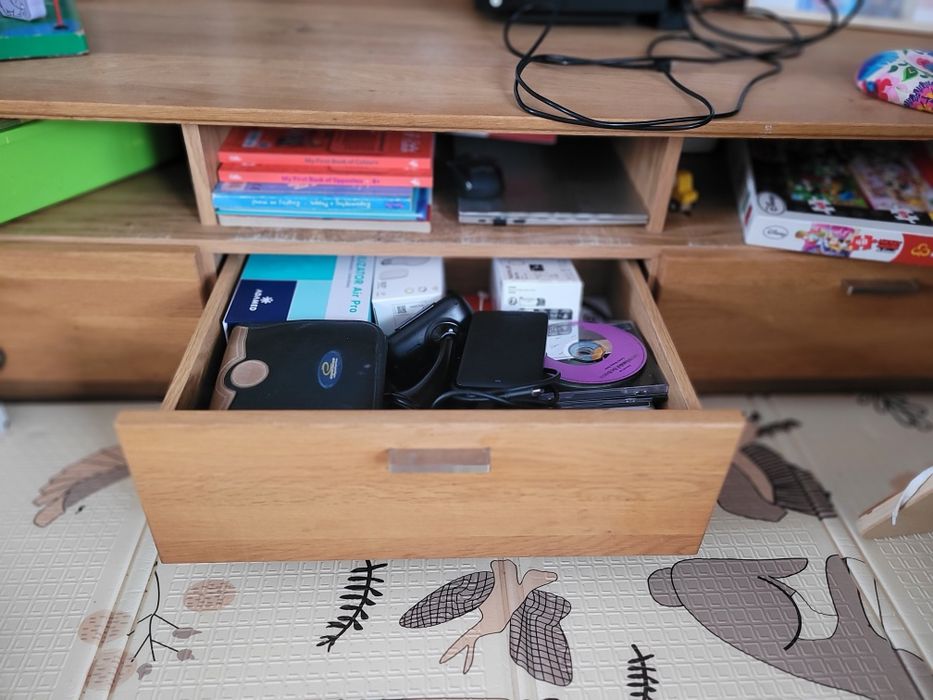 witryną dębowa Krysiak chantal - barek, biblioteczka