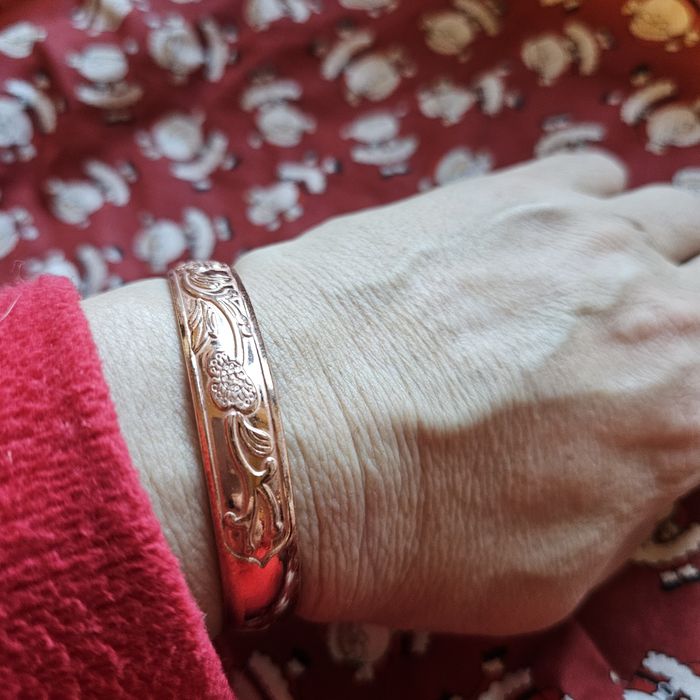 Luksusowa bransoletka z antycznym wzorem