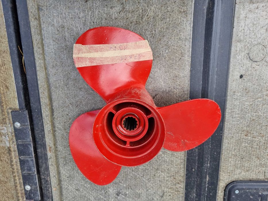 śruba napędowa yamaha honda tohatsu 12x11