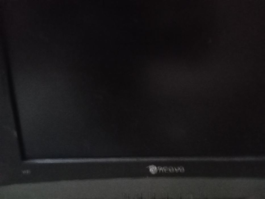 Selling monitors – 6 units, all functional64284591999875123