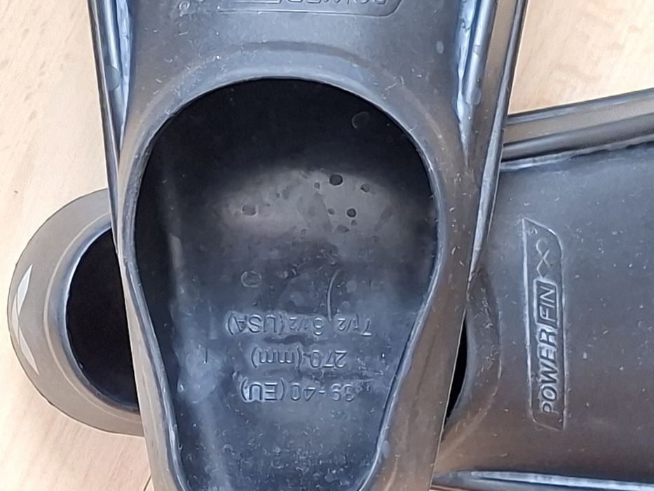 Barbatanas Arena Powerfin XL - Pretas