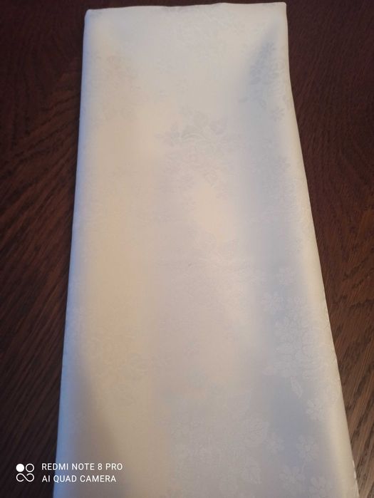 Serweta biała, adamaszek PRL