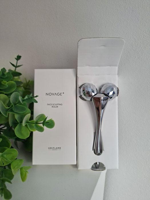 Oriflame novage roller do twarzy