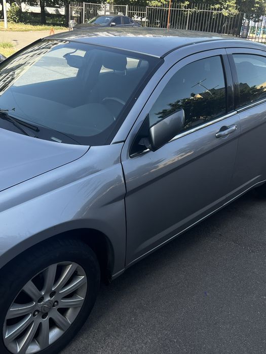 продаю Chrysler  200