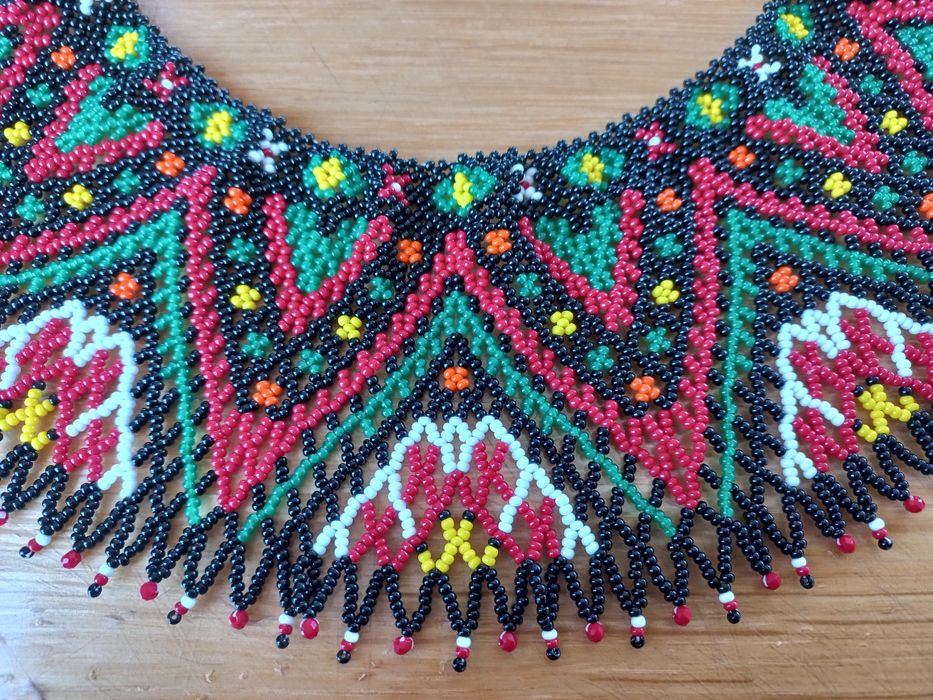 Традиційна українська силянка з чеського бісеру до вишиванки, намисто
