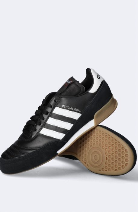 Кроссовки адидас