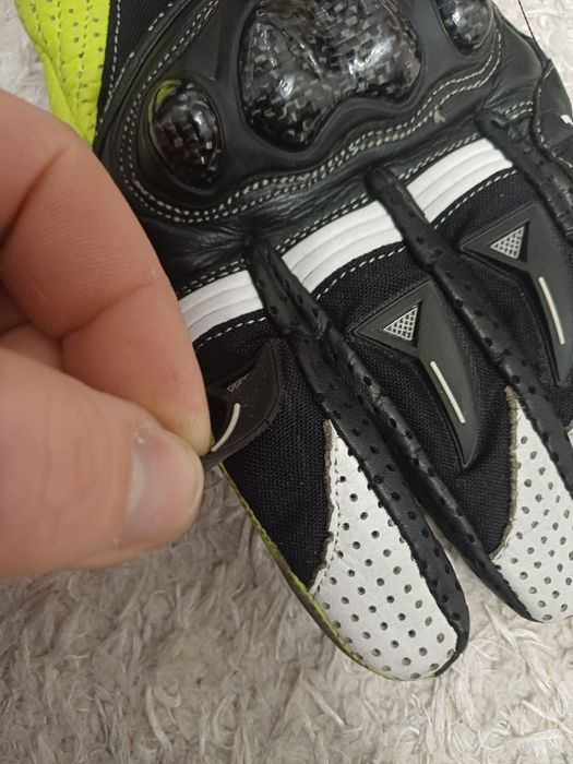 Luvas moto, ideais para moto desportiva.