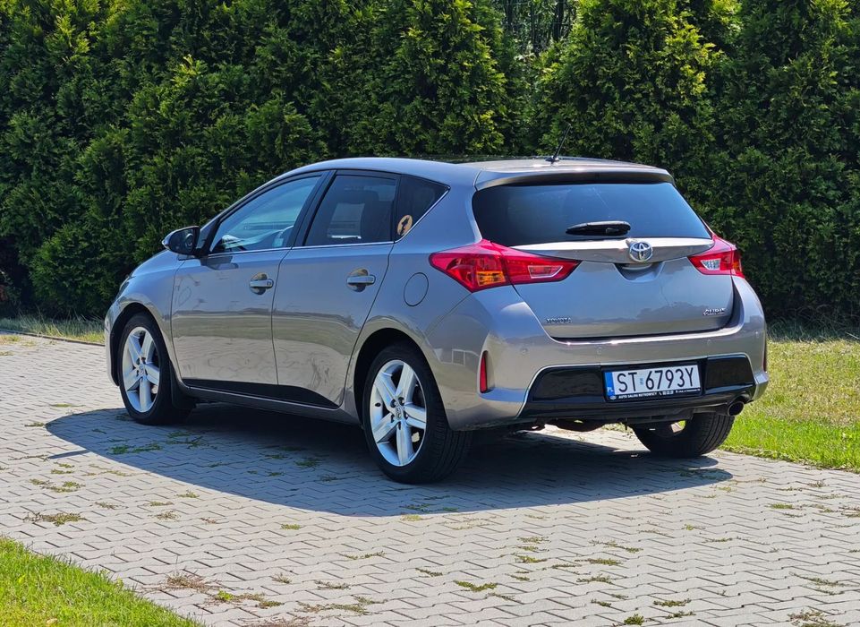 Toyota Auris Toyota Auris 1.6 132KM 2014r