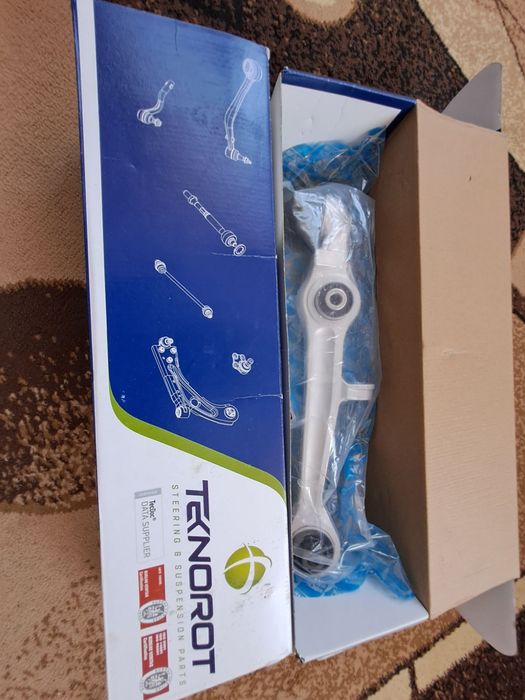 Нижній важіль передньої підвіски Teknorot для Audi A4/A6.