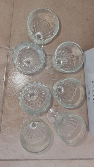 7 copos de vinho