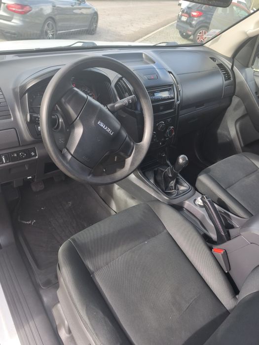 Isuzu  D-max 1.9 163cv 4x4  Nacional ano : 2017     IVA DEDUTÍVEL