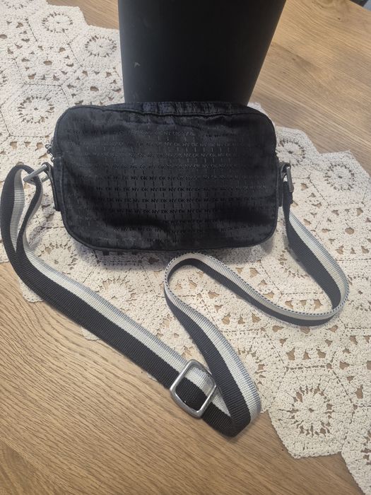 Torebka DKNY na ramię