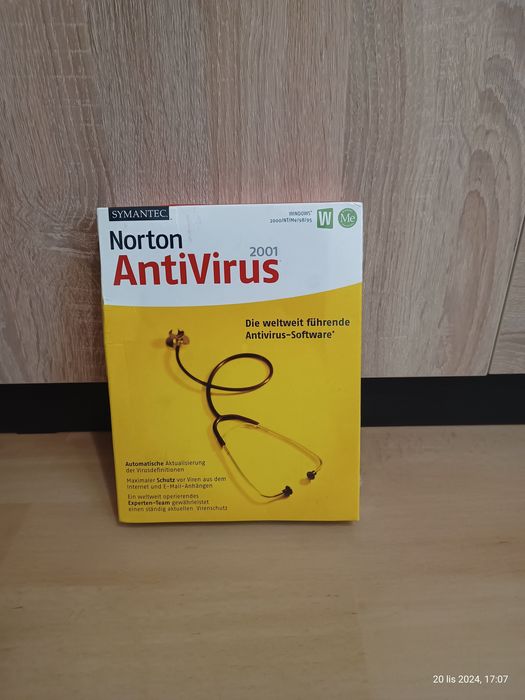 Norton 2001 - antywirus komputerowy