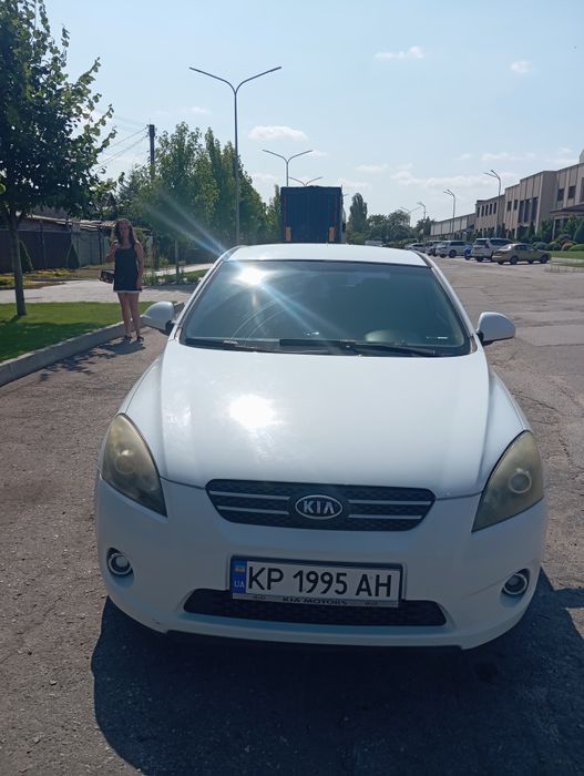 Киа Сид про 1.4 полностью обслужена.