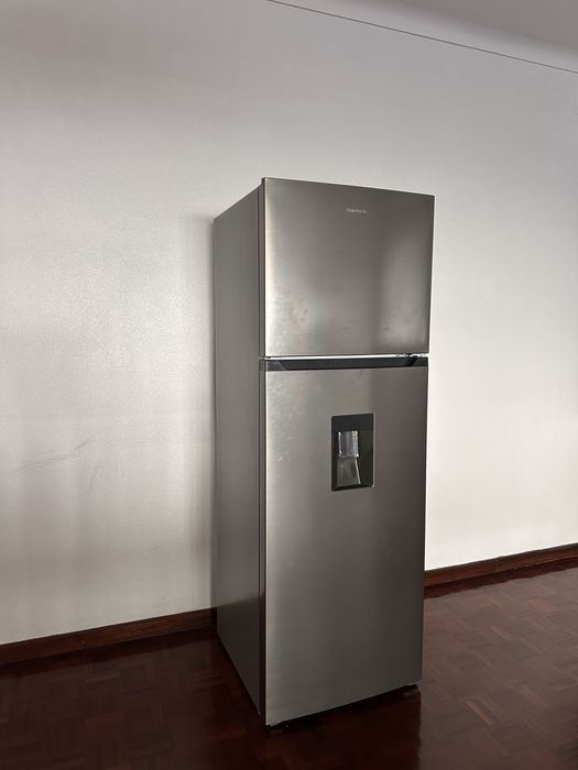 Princess Dex Refrigerator – Like New!