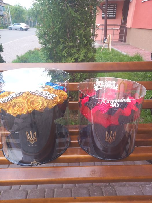 Букет з атласної стрічки,букети для Героев України на кладовище