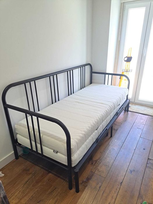 Cama Casal em Ferro Preta