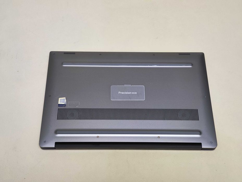 Ноутбук Dell Precision 5540 4K IPS Core i7-9850H/16Gb/5SD/nVidia T2000