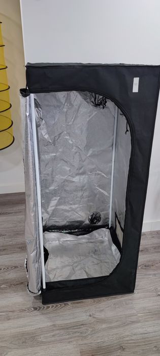 Armário Cultivo Indoor 60x60x140cm bom estado