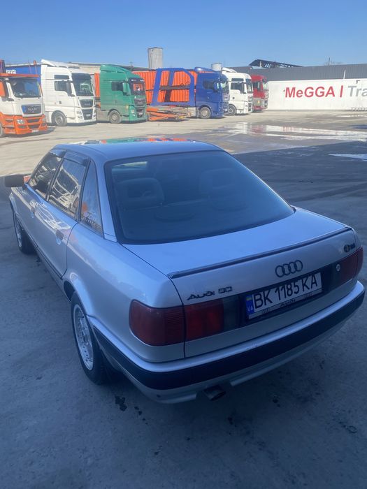 Продам ауді 80 б4