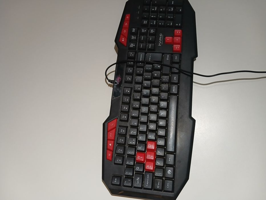 Teclado Gamer Marvo Scorpion K602 e MousePad Marvo Gamer