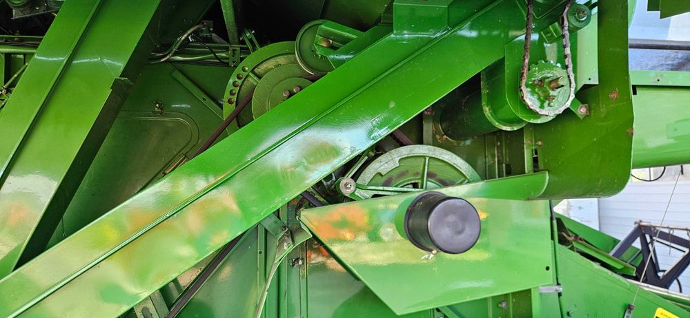 Комбайн зернозбиральний John Deere 1042 2.6m