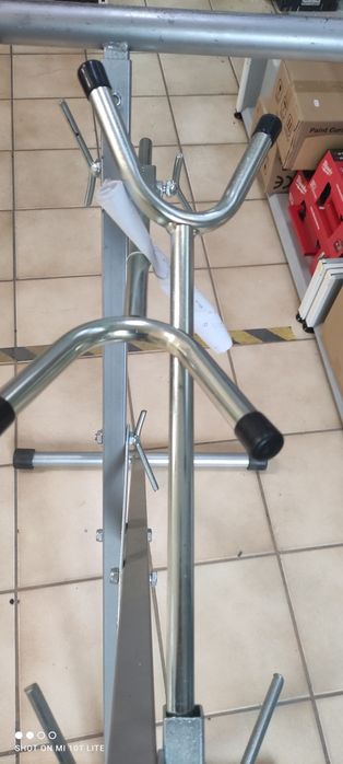 Stojak lakierniczy typu "X" ze wspornikami ocynkowany