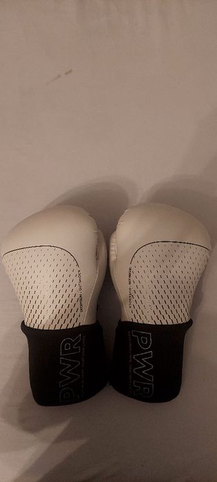 Rękawice bokserskie Decathlon Outshock 500 Ergo 14 oz. Stan idealny