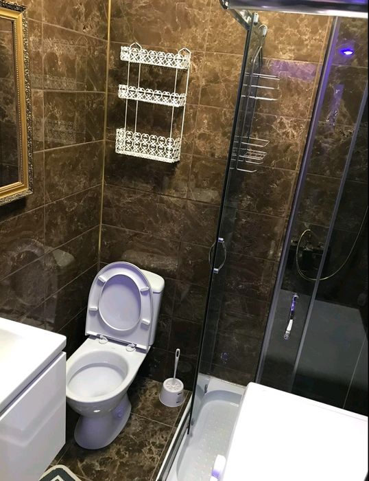 Здається 1км в самому центрі!!!