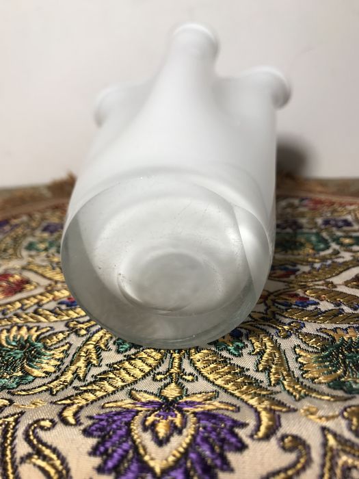 Mleczny wazon typu CHUSTA 22cm