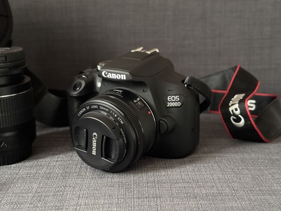 Aparat fotograficzny | Lustrzanka | Canon EOS 2000D