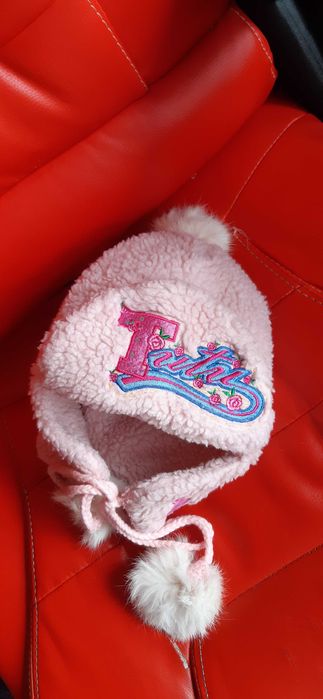 Шапка зимова на дівчинку