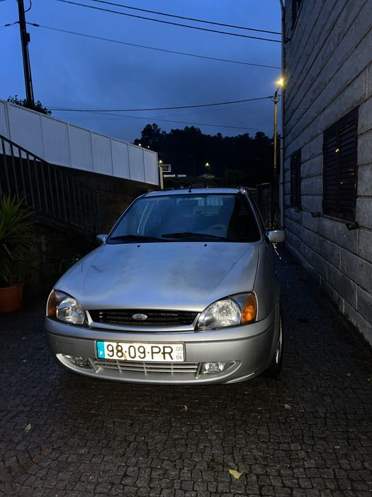 Vendo a carro em ótimo estado