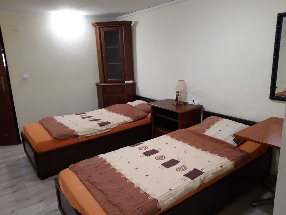 Kwatery  Pracownicze - Pokoje Gościnne